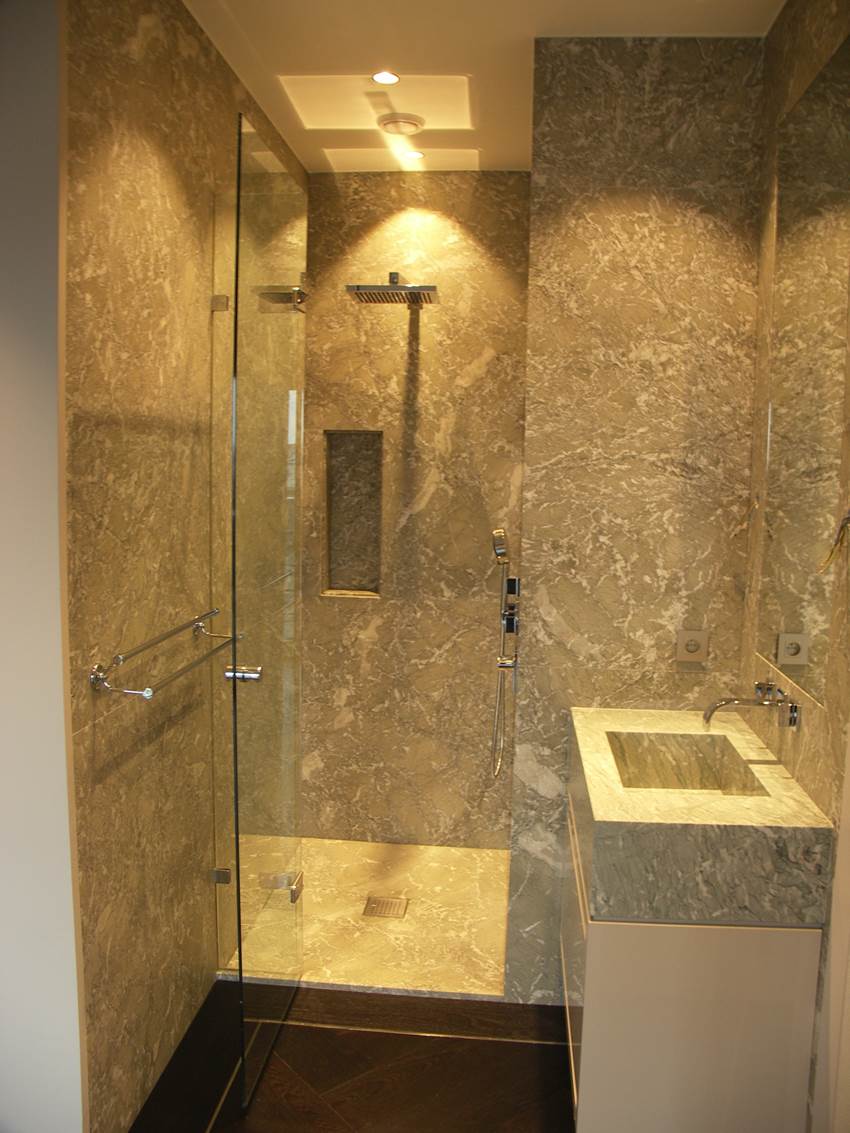 douche van hardsteen